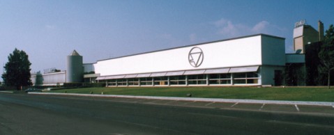 Vista frontale attuale dell'azienda STEFANELLI (2010)