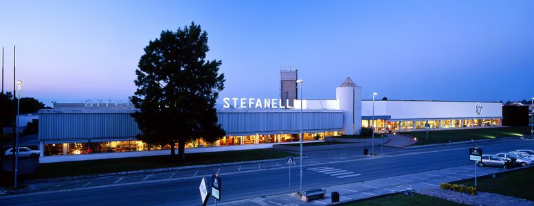 entra in stefanelli arredamenti perignano pisa toscana italia